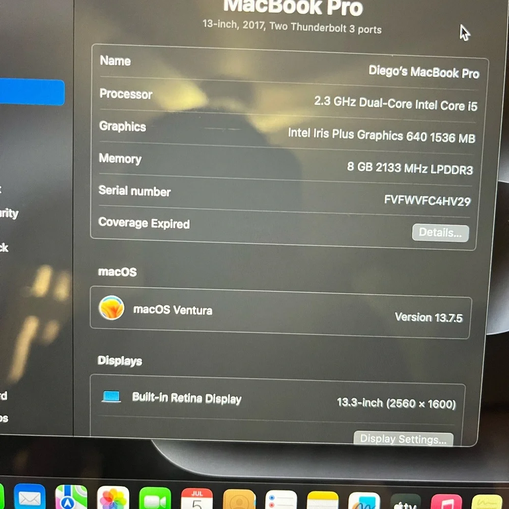 Apple MacBook in Sleek Silver Finish